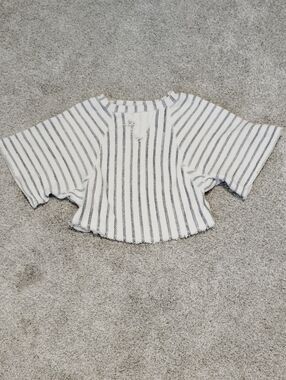 dolan White & Gray Striped Boxy Crop Top